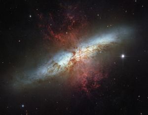 M82-R.jpg