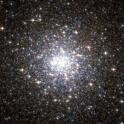 Messier 92 Hubble.jpg